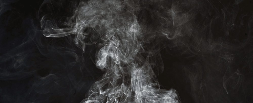 Oblicza-czerni-powiesc